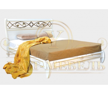 Деревянная двуспальная кровать из массива Омега с ковкой 5